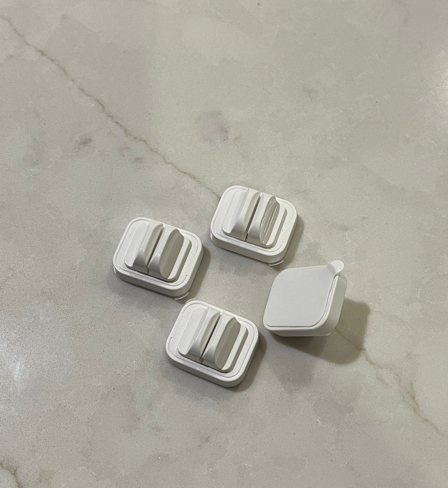 4 Replacement clips for Syringe Holders