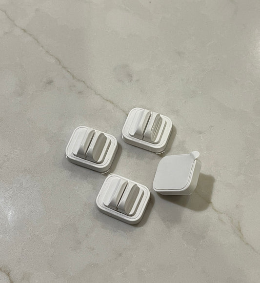 4 Replacement clips for Syringe Holders