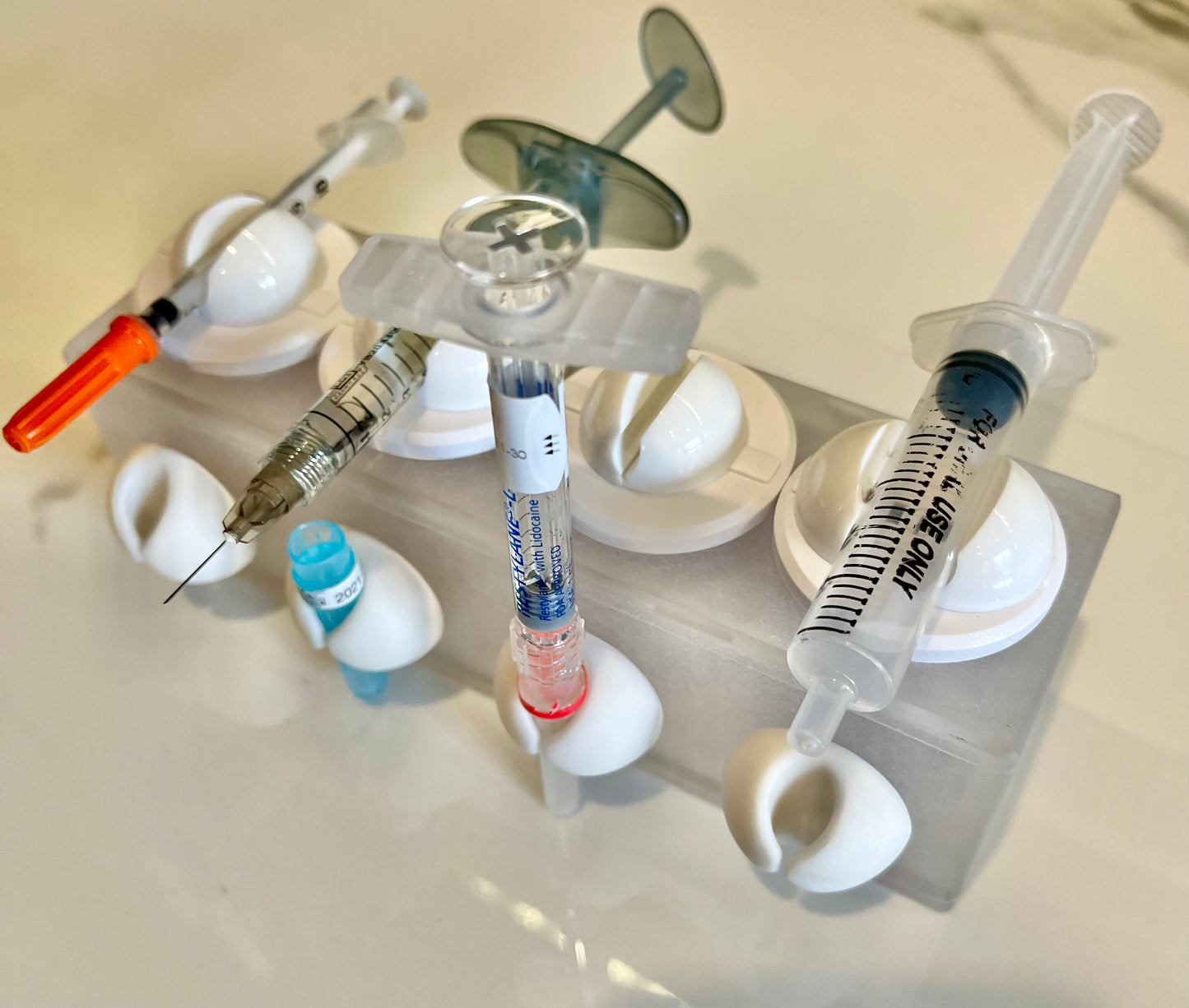 BRIVO 4-Syringe Holder